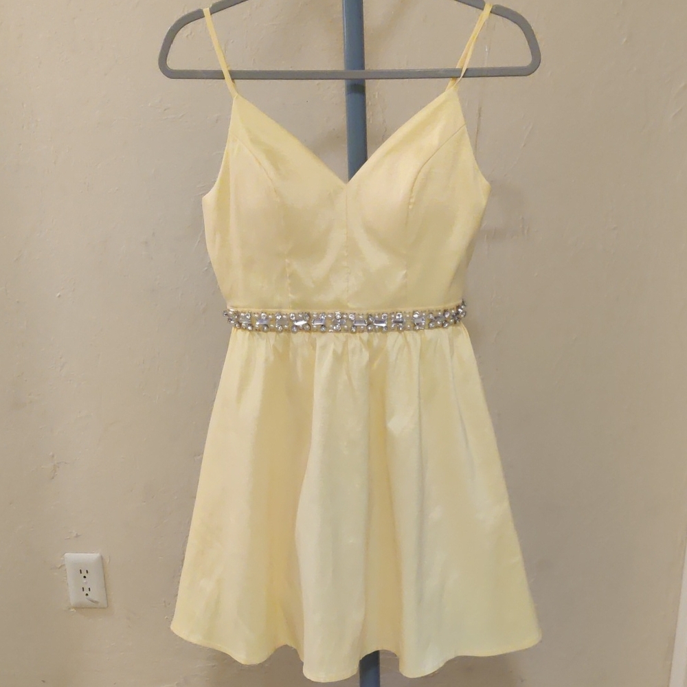 Emerald Sundae Light Yellow Spaghetti Straps Rhinestone Bling Dress Size 5